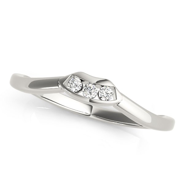 3-Stone Curved Wedding Band