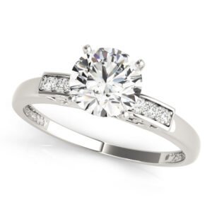 Single Row Peg Head Engagement Ring