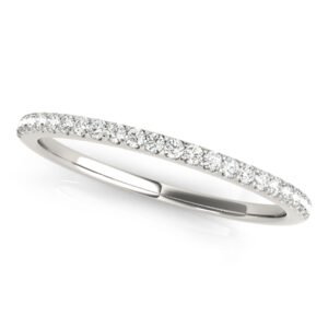 Single Row Prong Set Wedding Ring