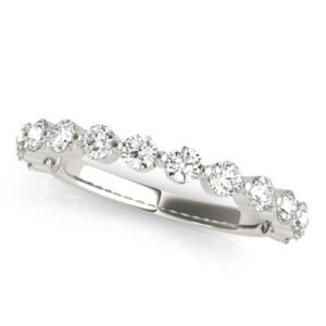 Single Shared Prong Wedding Band