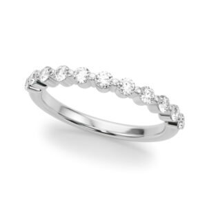 Single Shared Prong Wedding Band
