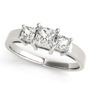 ENGAGEMENT RINGS 3 STONE PRINCESS