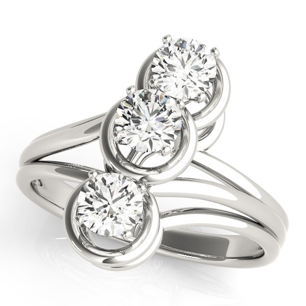 3-Stone Round Engagement Ring