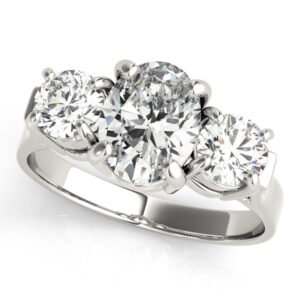 ENGAGEMENT RINGS 3 STONE OVAL