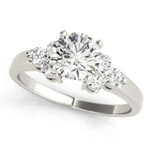 ENGAGEMENT RINGS CLUSTER SIDES