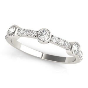 Bezel Set Split Prong Fashion Ring