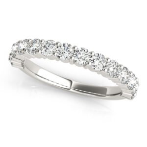 Single Row Prong Set Wedding Ring