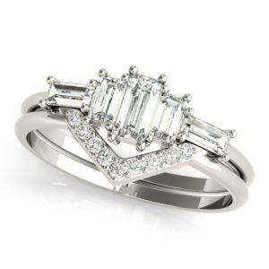 V-Shaped Round & Baguette Fashion Rings