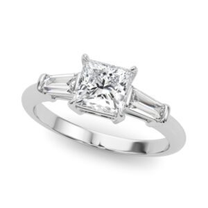 3 STONE RING SQ CTR TB SIDES